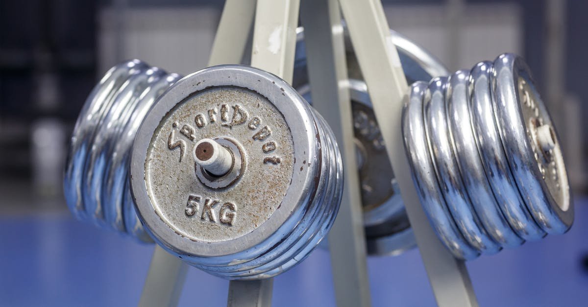 5/3/1 vs StrongLifts 5x5: kluczowe różnice i jak wybrać mądrze