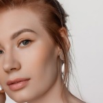 Forward helix na topie: 7 trendów, które musisz znać + porady pielęgnacyjne i stylizacyjne