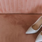 Trendy kocie obcasy (kitten heels): jak wybrać parę idealną?